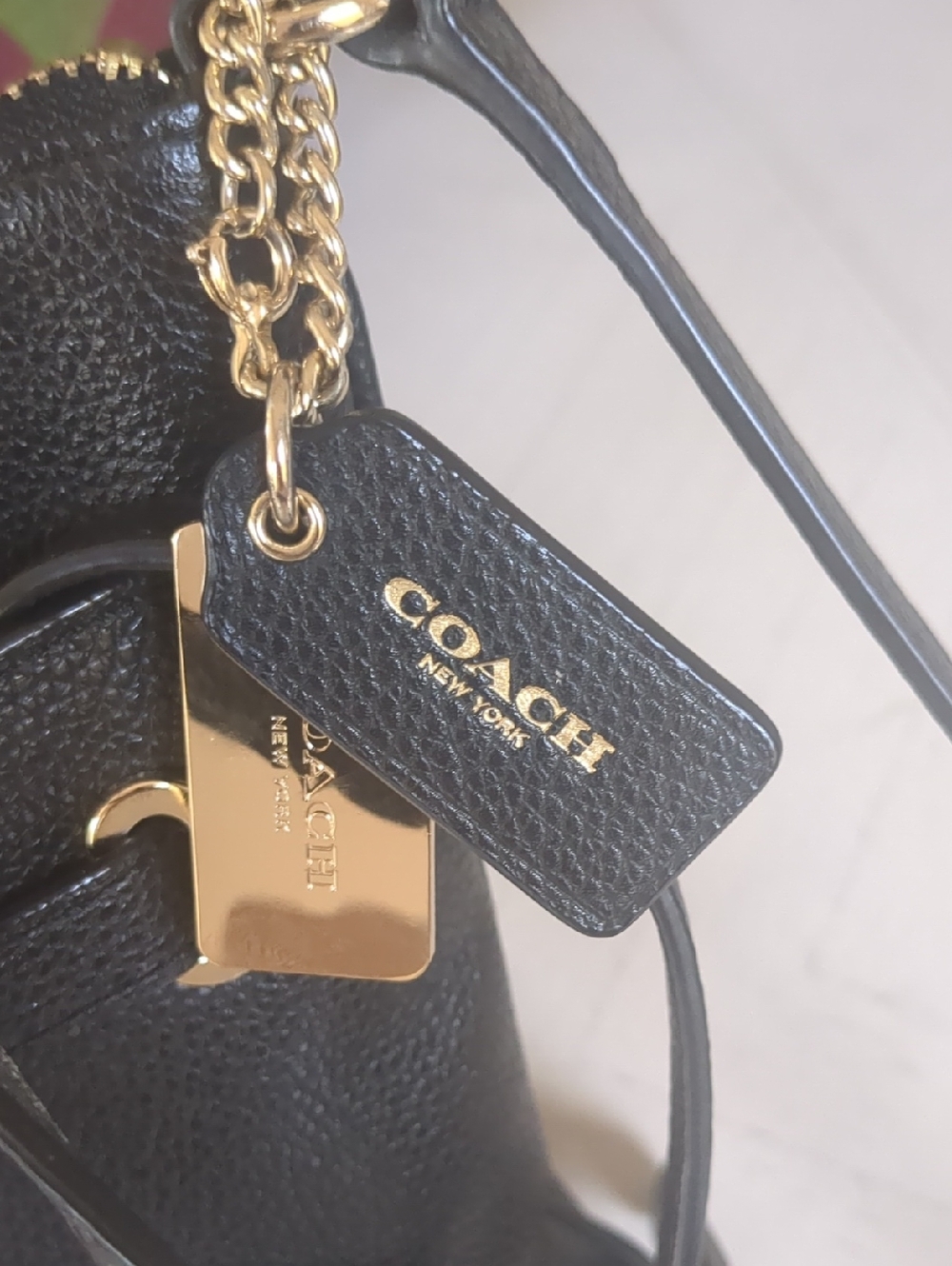 Coach black leather crossbody purse/bag - Picture 4 of 12